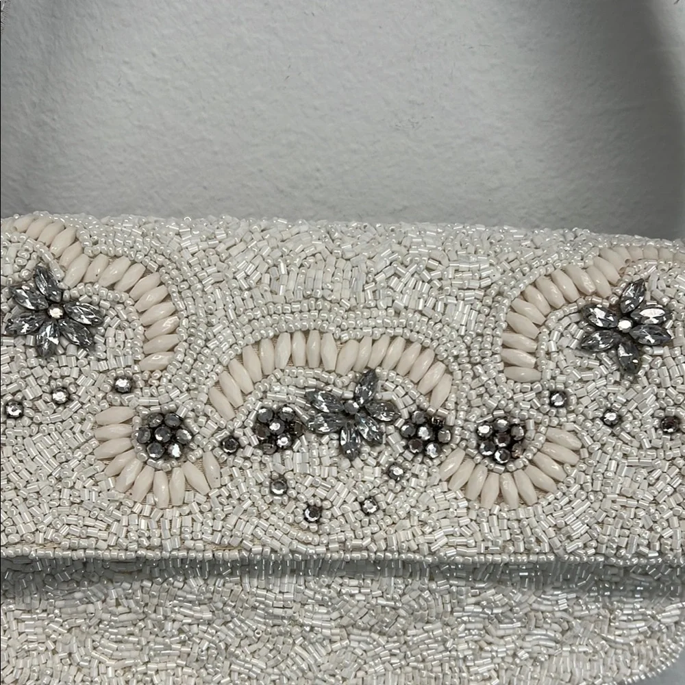 Lulu | Beaded Bag w/ Rhinestone Embellishments 🤍 - Picture 4 of 13
